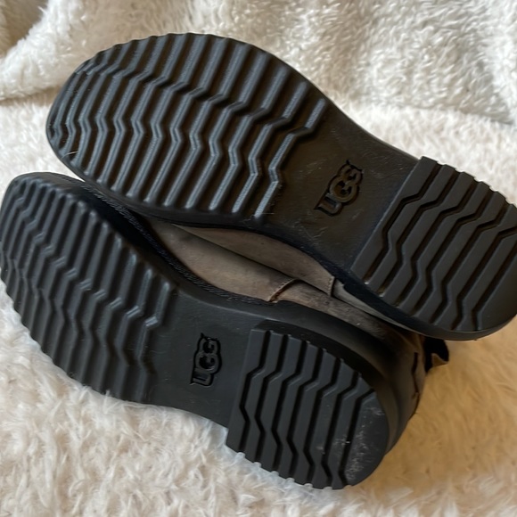 NWOT UGG Attell boot in Mole color. 5.5 - Picture 11 of 12